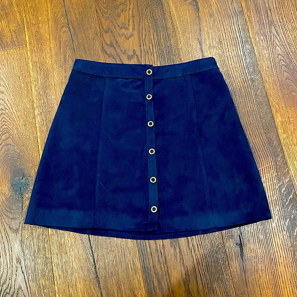 Navy blue skirt from Hollister.